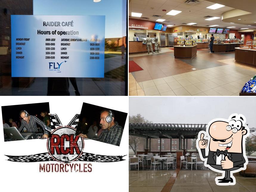 Raider Café