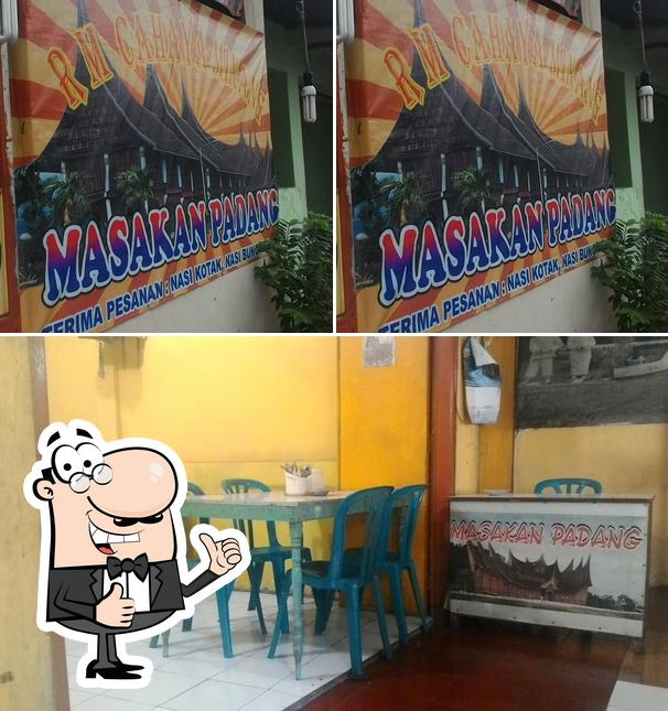 Rumah Makan Cahaya Minang