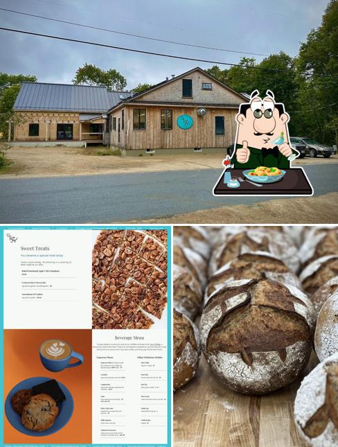 TunkJoy Bakery (Pizza + Live Music)