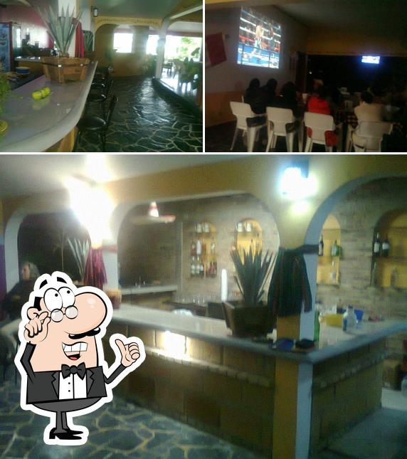 Olafs restaurant bar