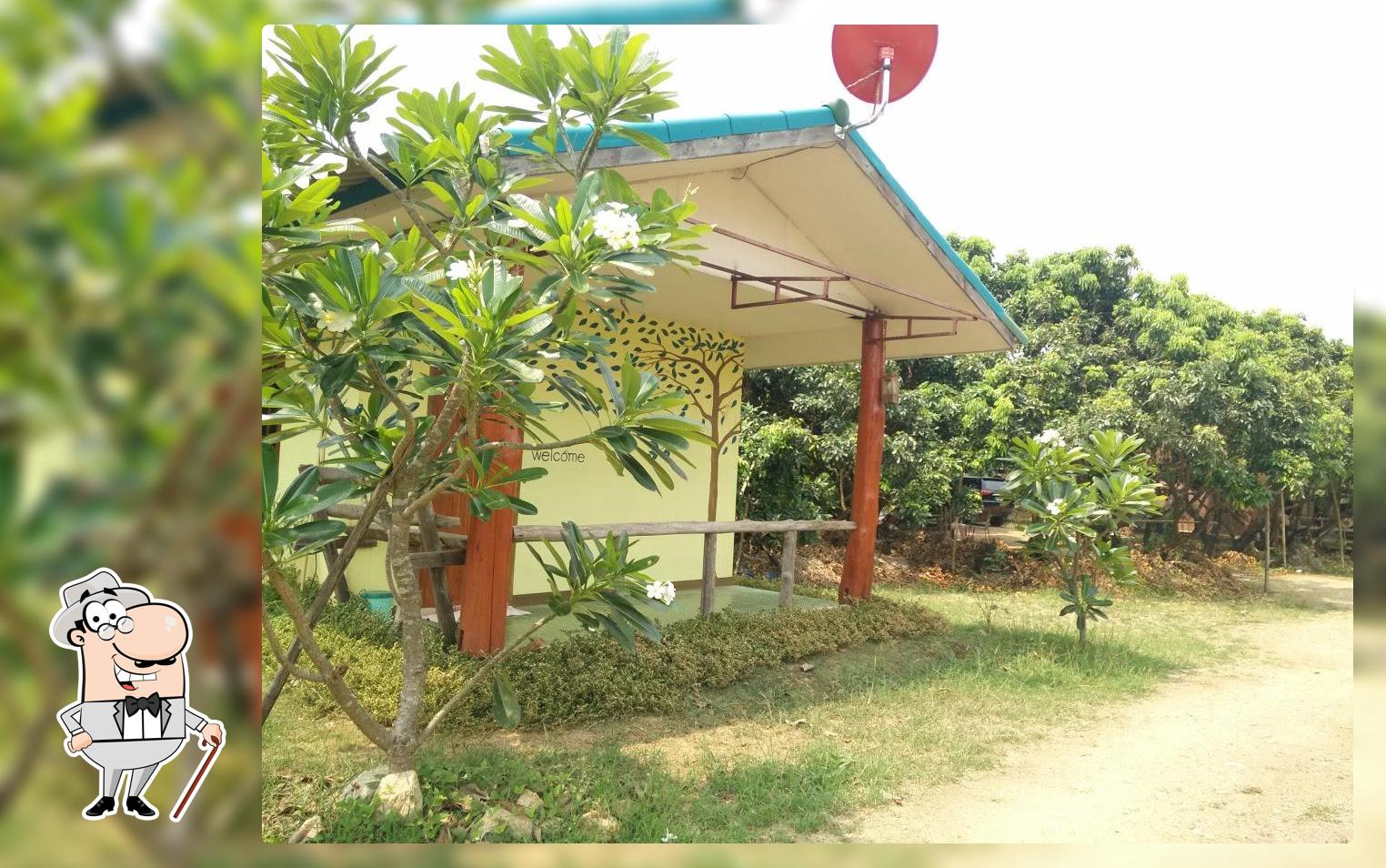 ร้านอาหาร บ้านไร่เก็บตะวันรีสอร์ท