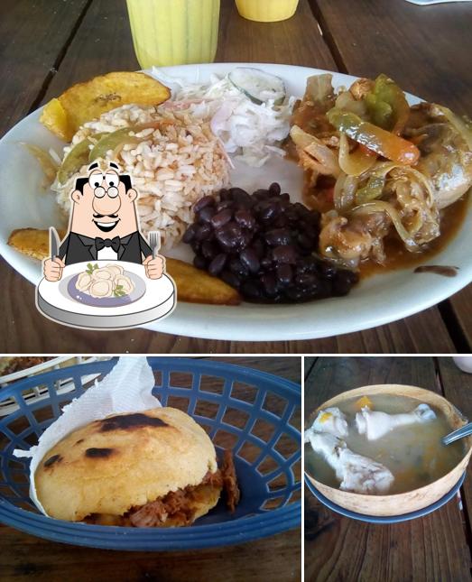 Rancho de Mary y Chelo