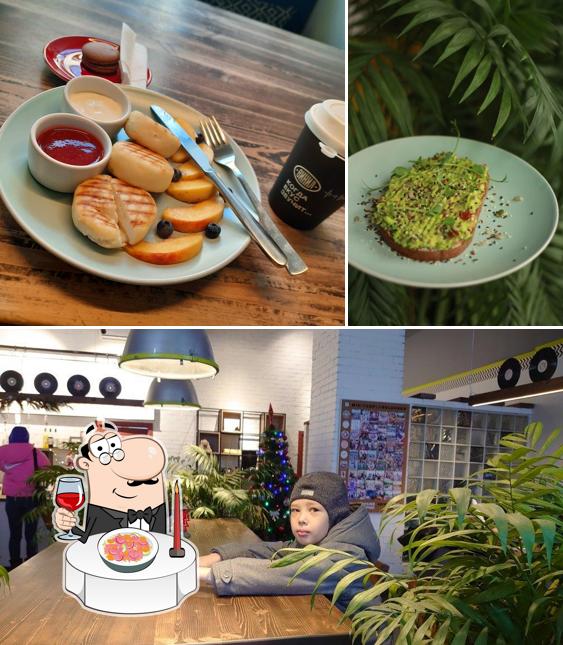 Тартар из тунца в "Кафе "Винил""