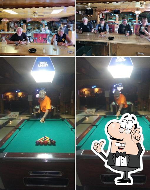 State Line Lounge