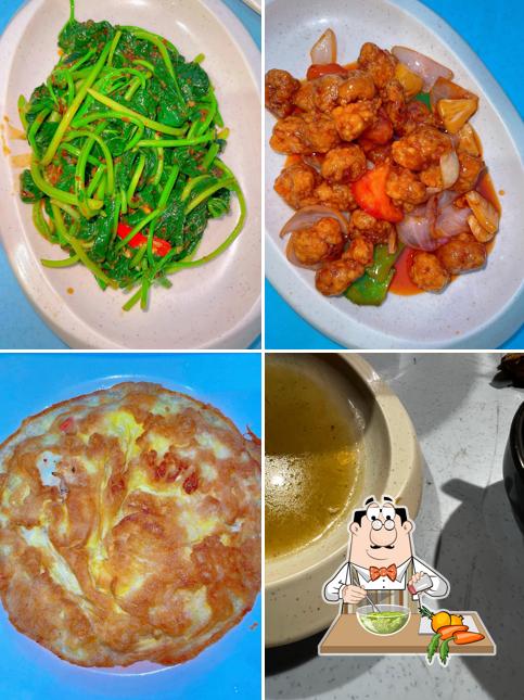 126鱼头炉海鲜煮炒