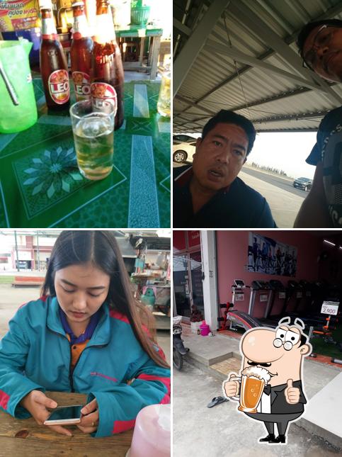 ศูนย์​อาหาร ตลาดนำไทย