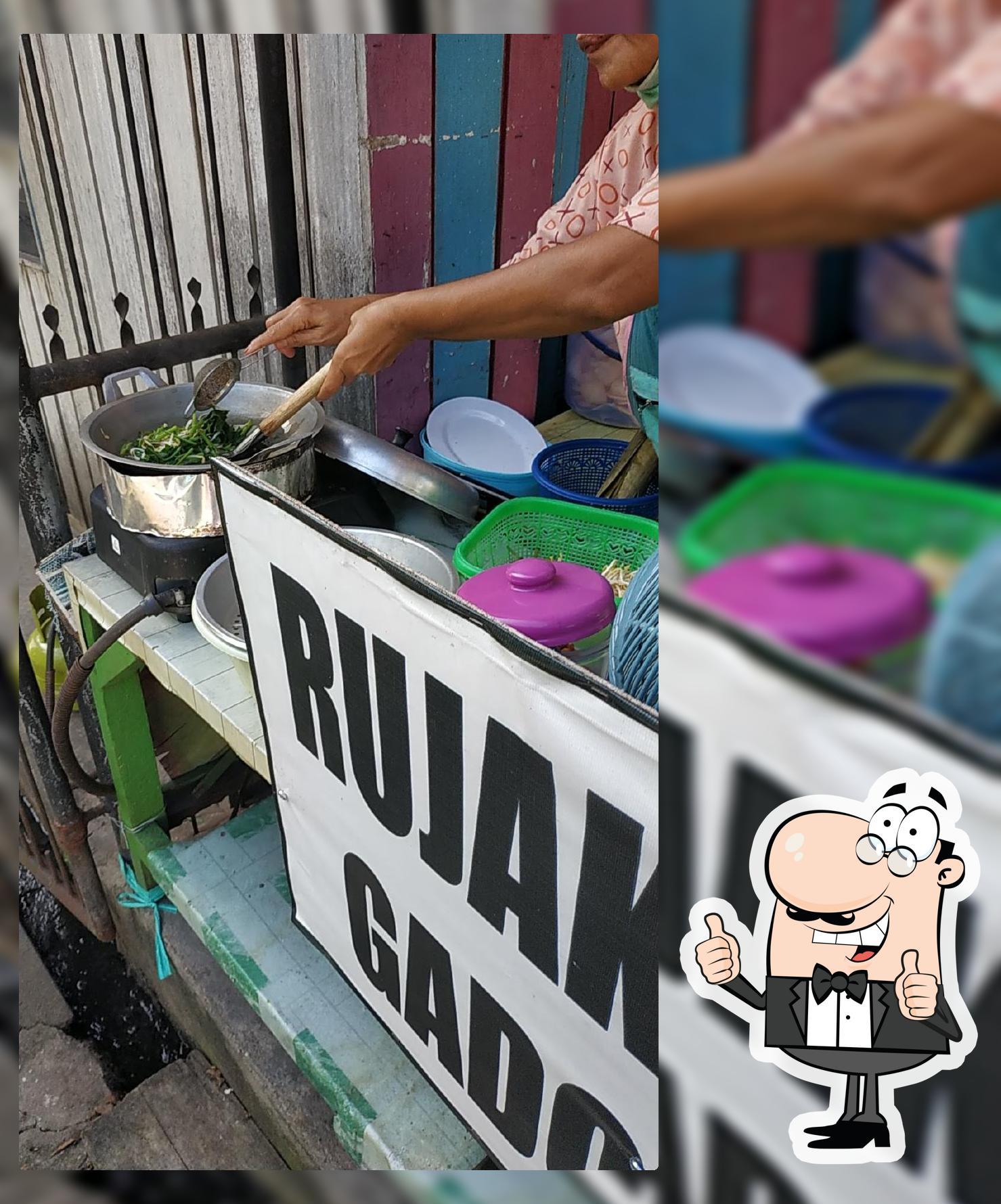 Rujak Cingur Lumajang