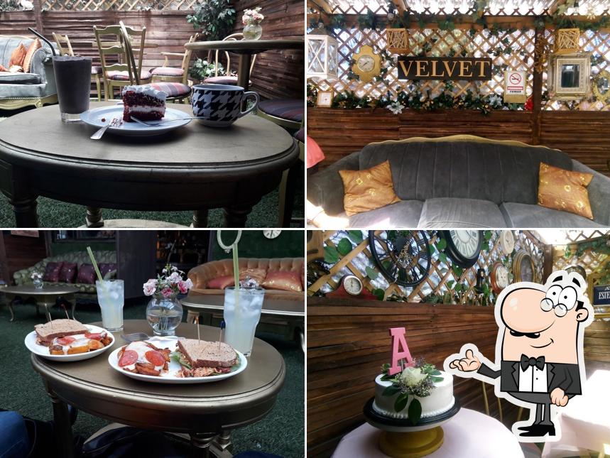 VELVET CAFE