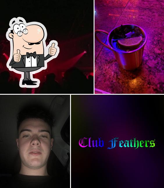 Club Feathers