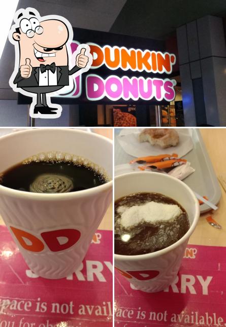 DUNKIN'