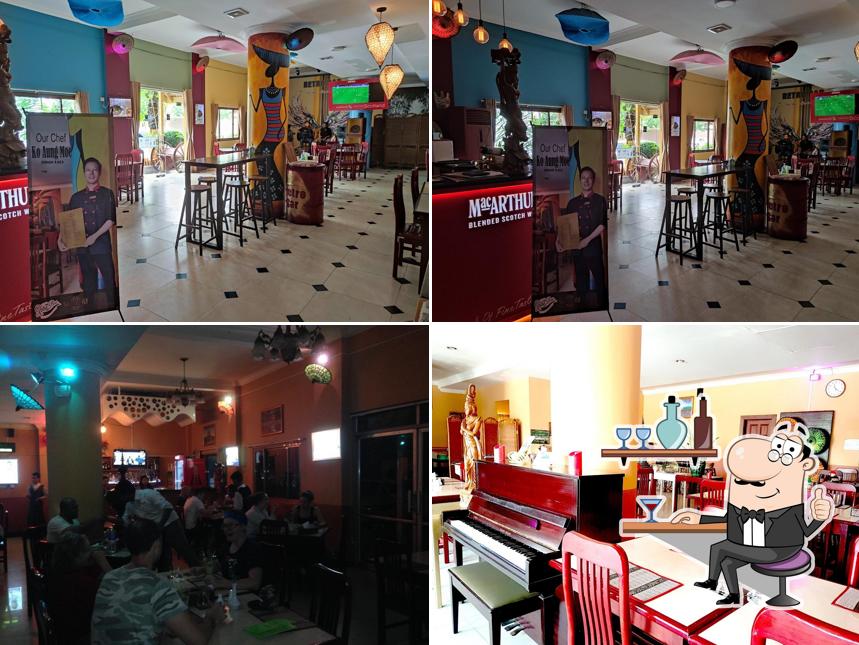 Retro Bar