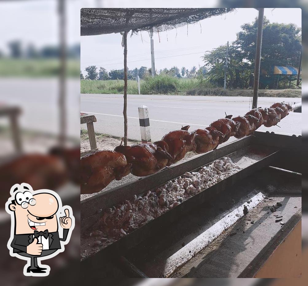 ไก่หมุน 5 ลาว (ตรงข้ามทางเข้าโรงงานน้ำตาลครบุรี)