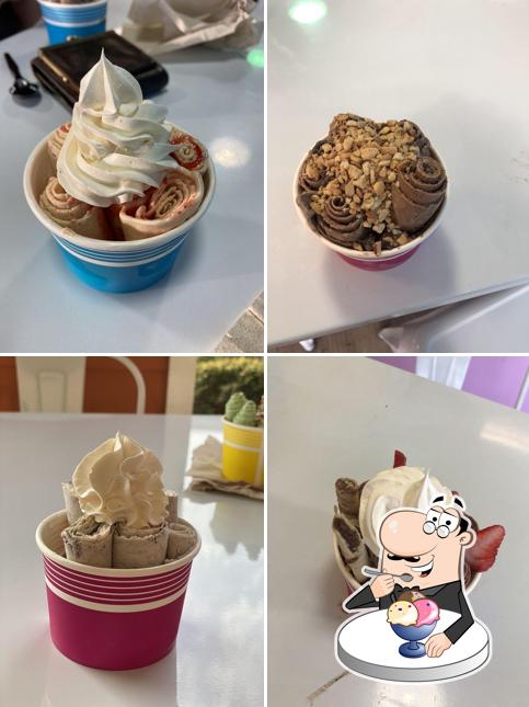 Curly Cream Rolled Icecream