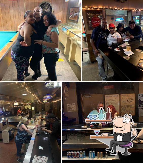 Mike's Lounge and Package