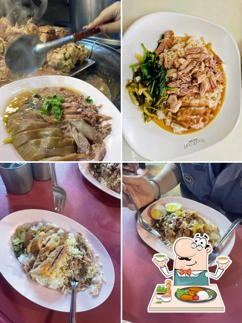 ร้านข้าวขาหมูบางรัก สาขารังสิต 200ปี