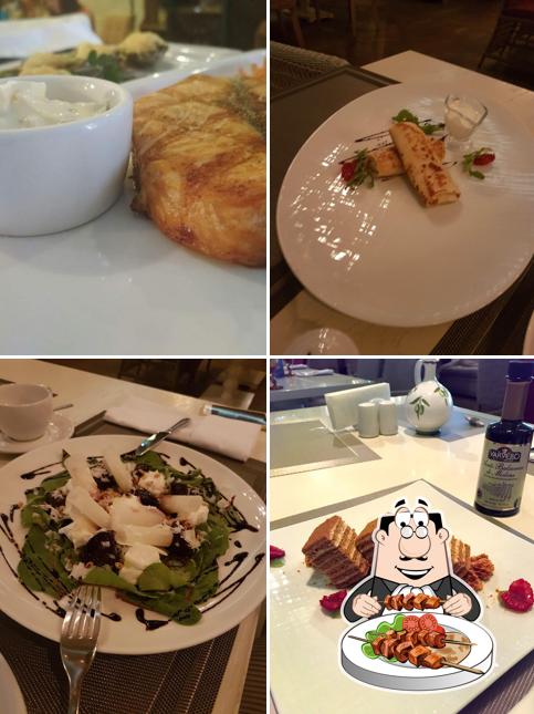 Еда в "Ресторане Seasons"