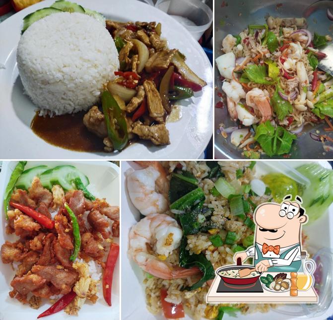 ร้านผัดเผ็ดปากปลิ้นนาหม่อม