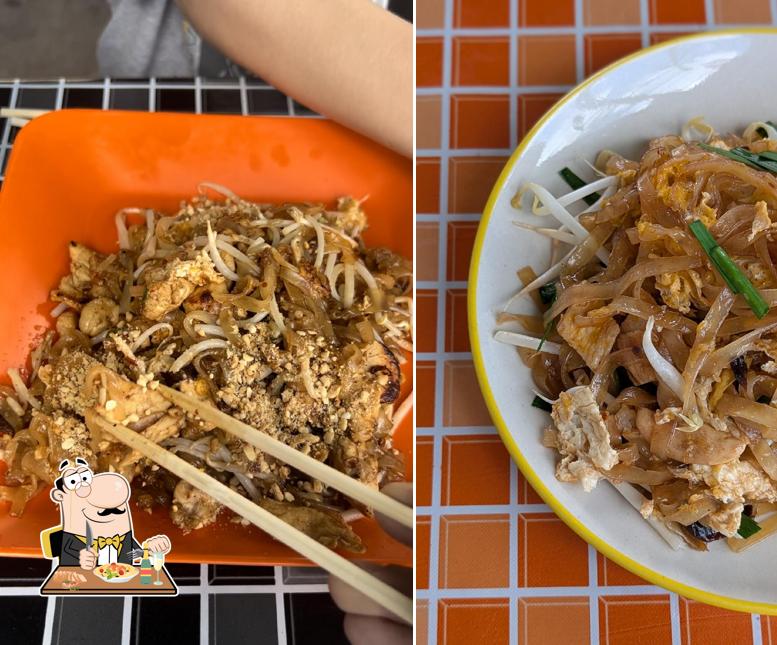ตาพรานบุญผัดไทกุ้งสด