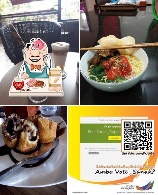 Mahakam Cafe & Resto