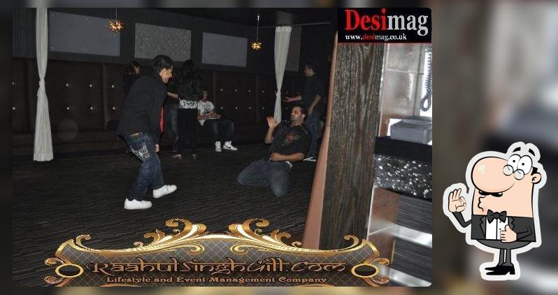 Ebony Lounge