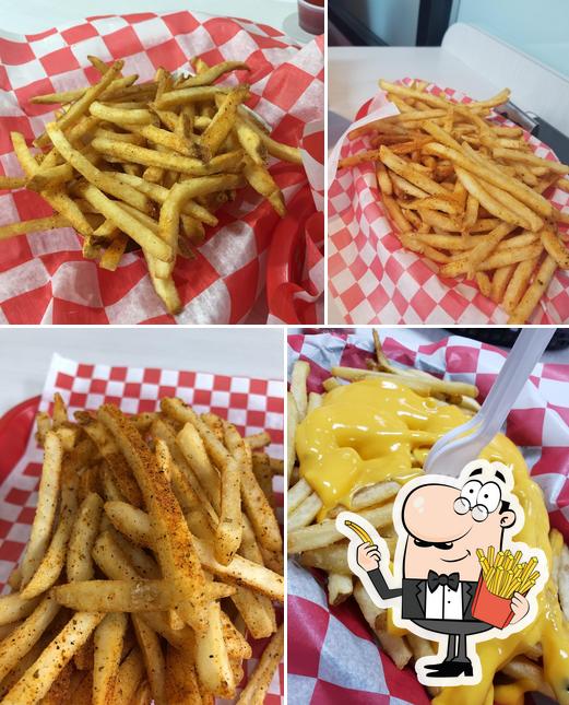 Zo's Good Burger E. Dearborn
