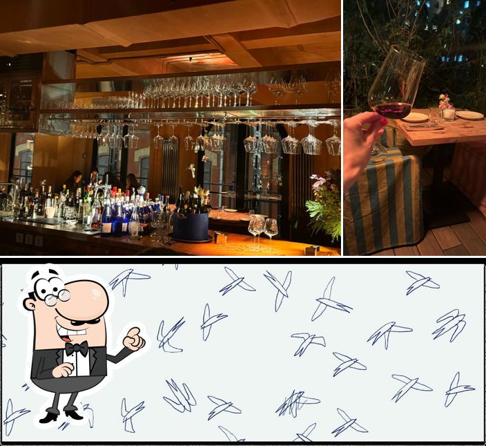 Забронируйте столик в "За Крышей"