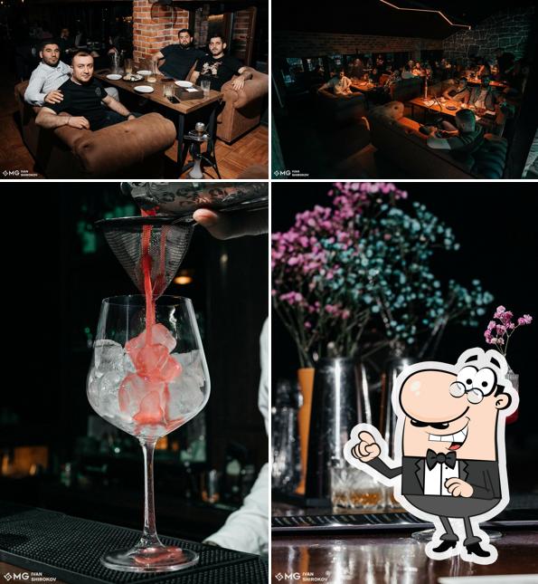 Hollywood lounge bar