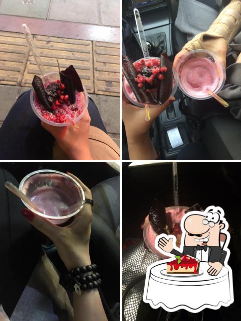 Torsh-o-Shirin Juice Bar آب انار ترش و شیرین