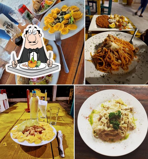 Nico's Beach Restaurant +507/65990028