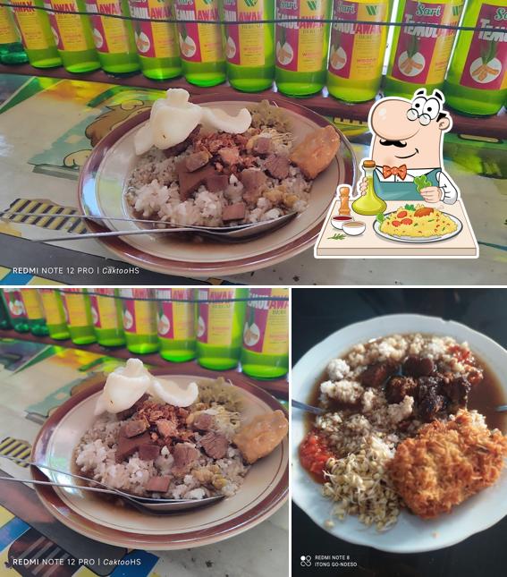 Nasi Rawon dan Pecel