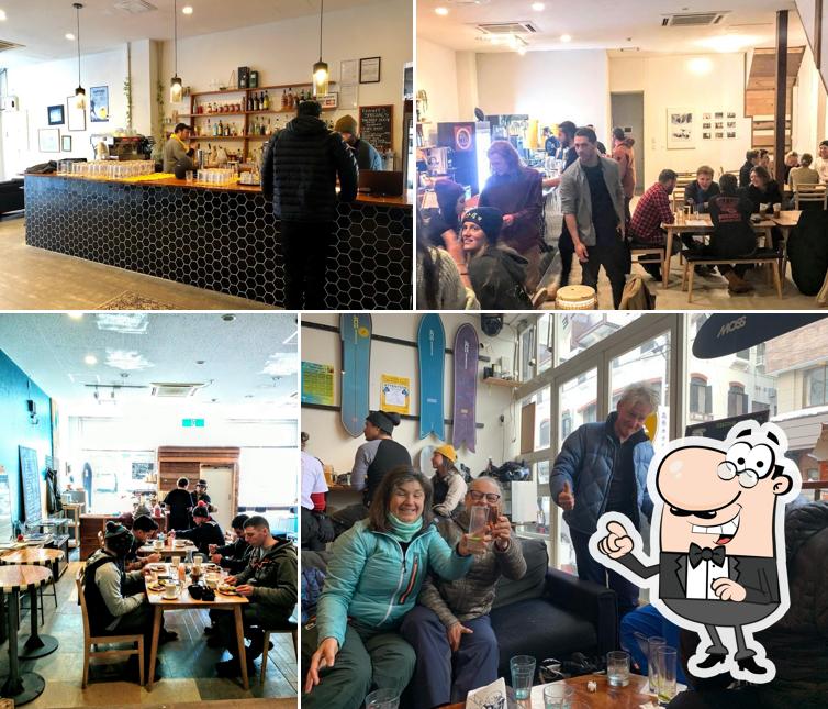 FULL CIRCLE snowsurf Cafe - Restaurant - Bar