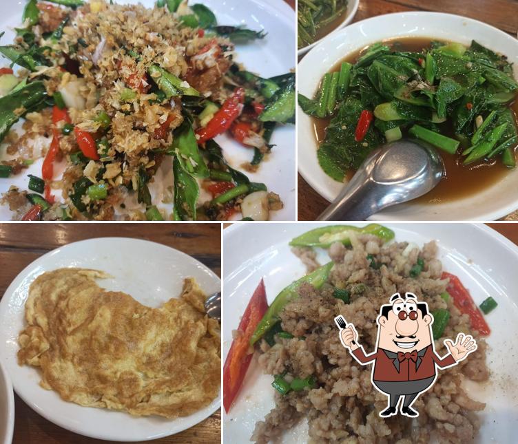 ร้านข้าวต้มแม่มณี สี่แยกไฟแดงป่าโมก