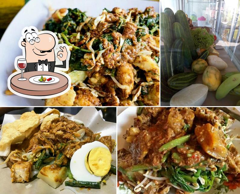 Rujak Cingur Bu Sasi