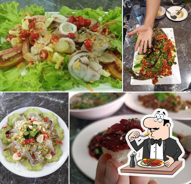 ร้านต้นคูณลาบแซ่บ & เดอะ คาเฟ่