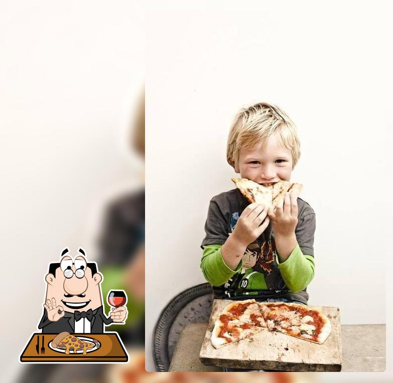 Brown Paper Pizzas