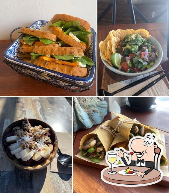 Rawsome Earth Cafe