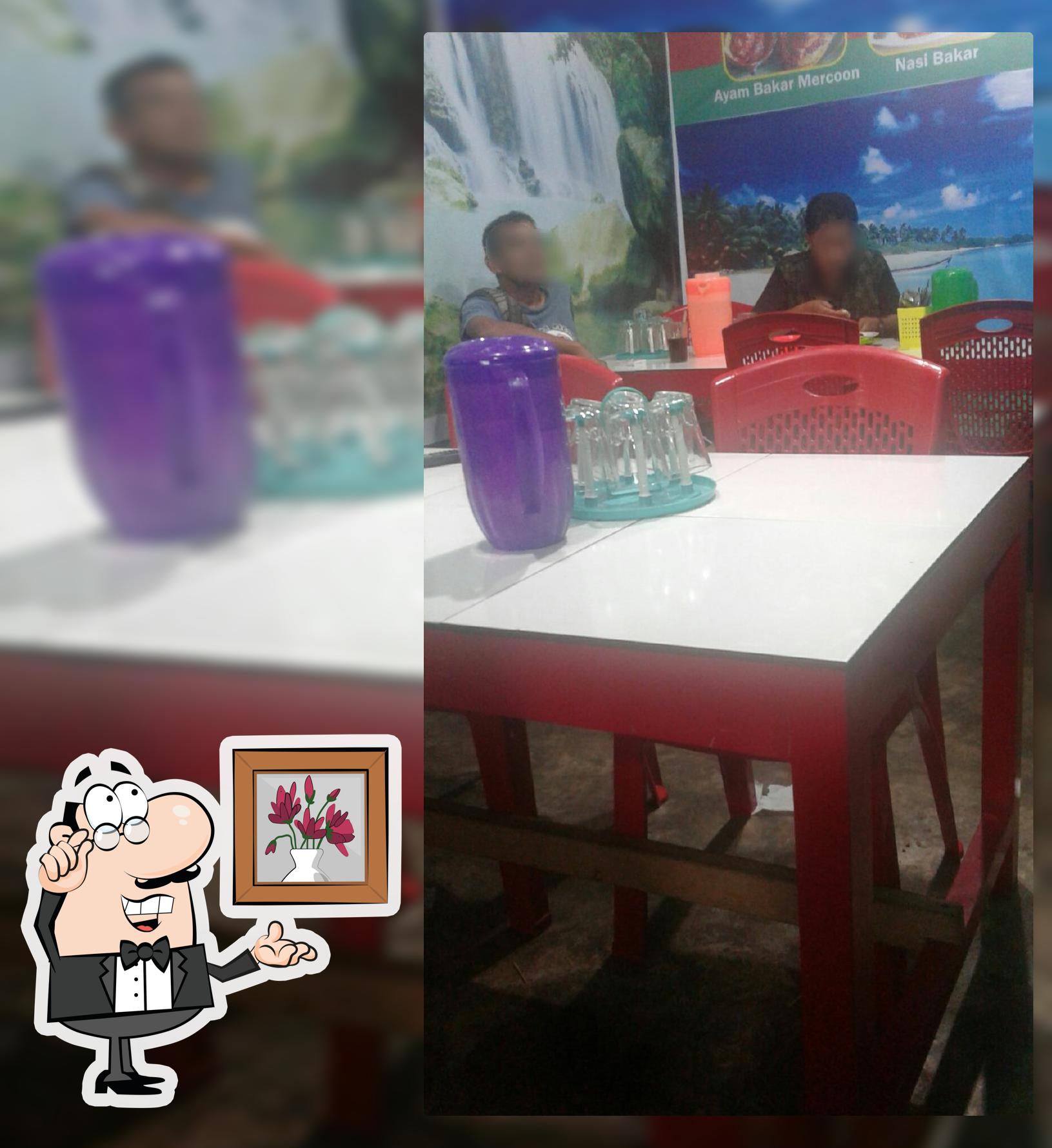 Warung Ayam Bakar Mercon