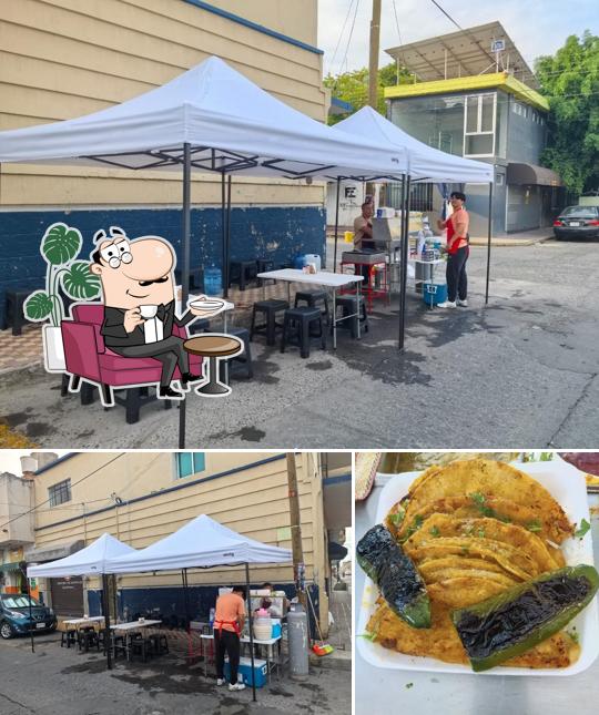 Tacos Los Mandilones