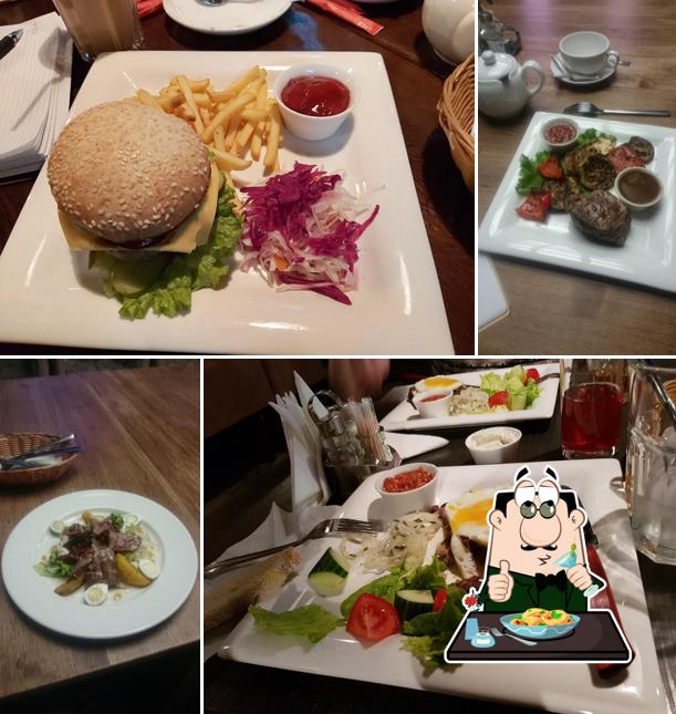 Еда в "Арте П.А.Б"