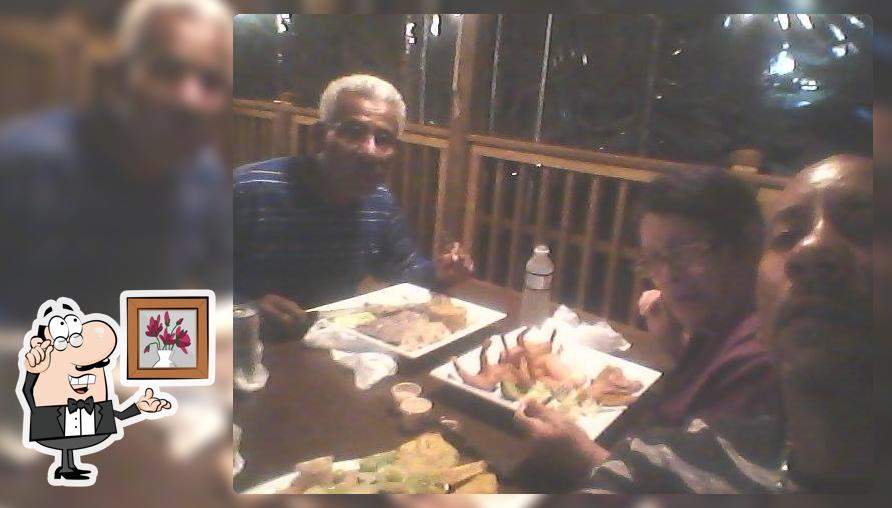 Three Kings Bakery & Restaurant
