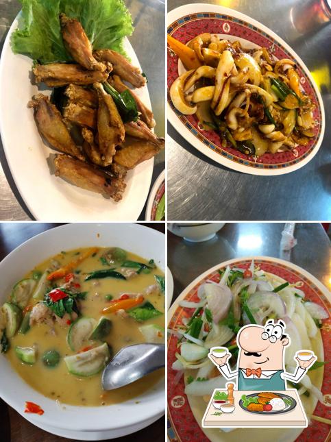 ร้านข้าวต้ม ข้าวสวย ตลาดจินดา
