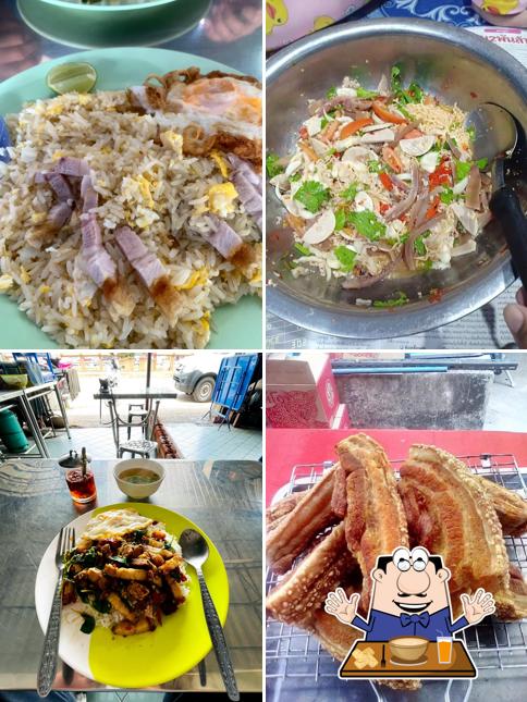 เฮียยอด สุดยอดเกาเหลาเลือดหมู