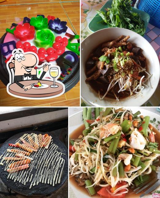 ร้านนัทกะเนิร์ส อาหารตามสั่ง,ส้มตำ&เครป