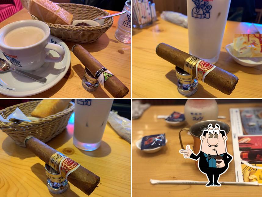 Komeda's Coffee
