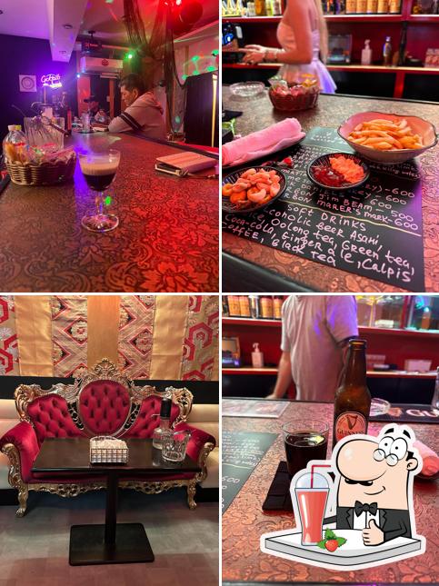 Queens bar