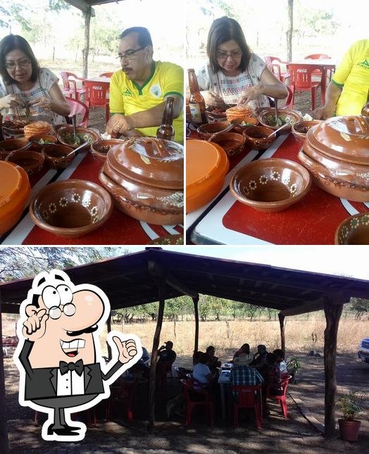 Birrieria "LA Higuera"