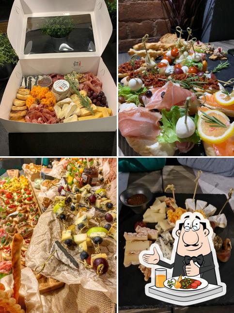 Блюда в "Сыр Вино & More"