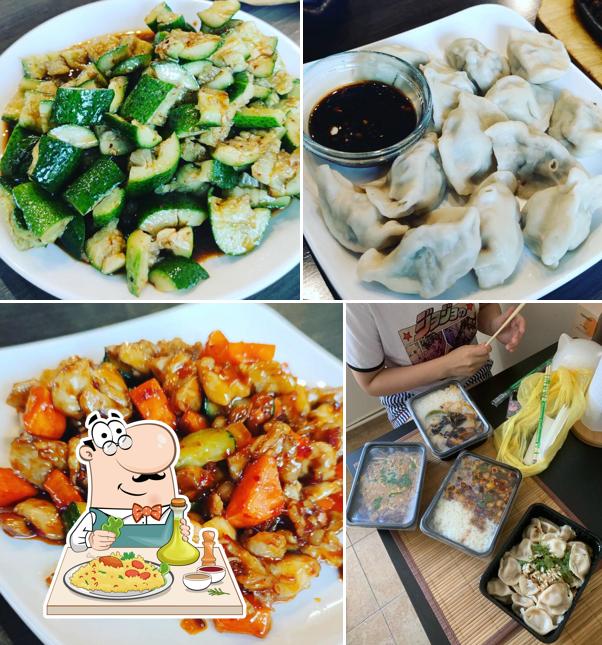 Еда в "Китайской Кухне"