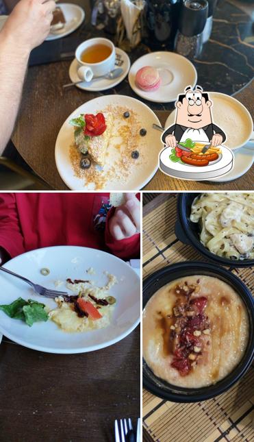 Это снимок, где изображены еда и напитки в Ap. Cake