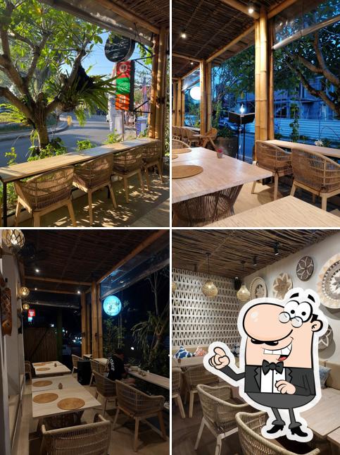 Friends Cafe & Bistro